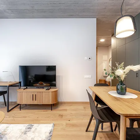Brand New White Lotus Apartment 3 By Reside Baltic Vilnius Exterior photo